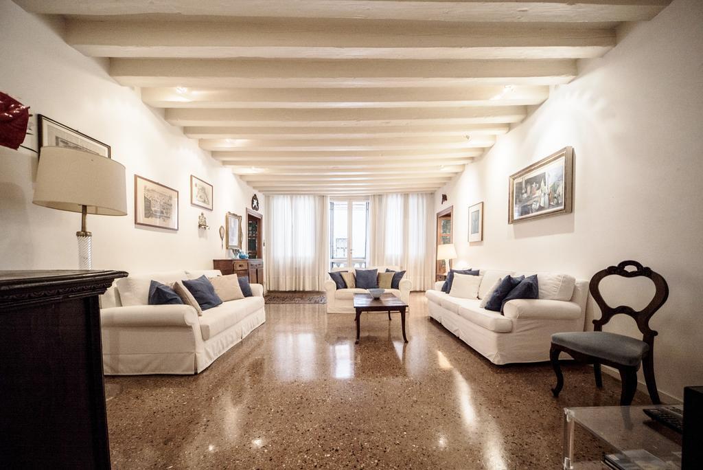 Апартаменты Accademia Terrazza Венеция Экстерьер фото